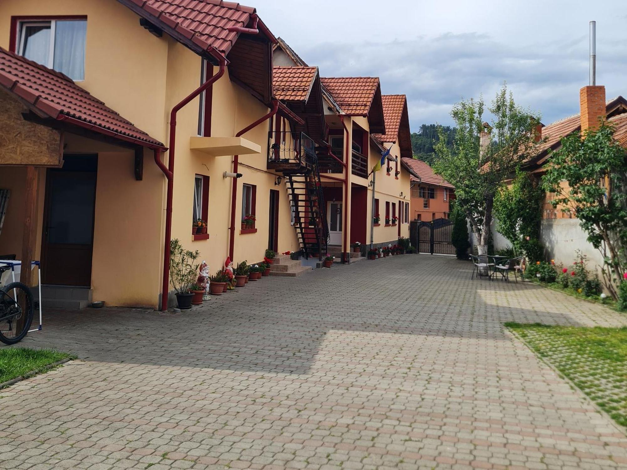 Vila Vladut Zărneşti Екстериор снимка